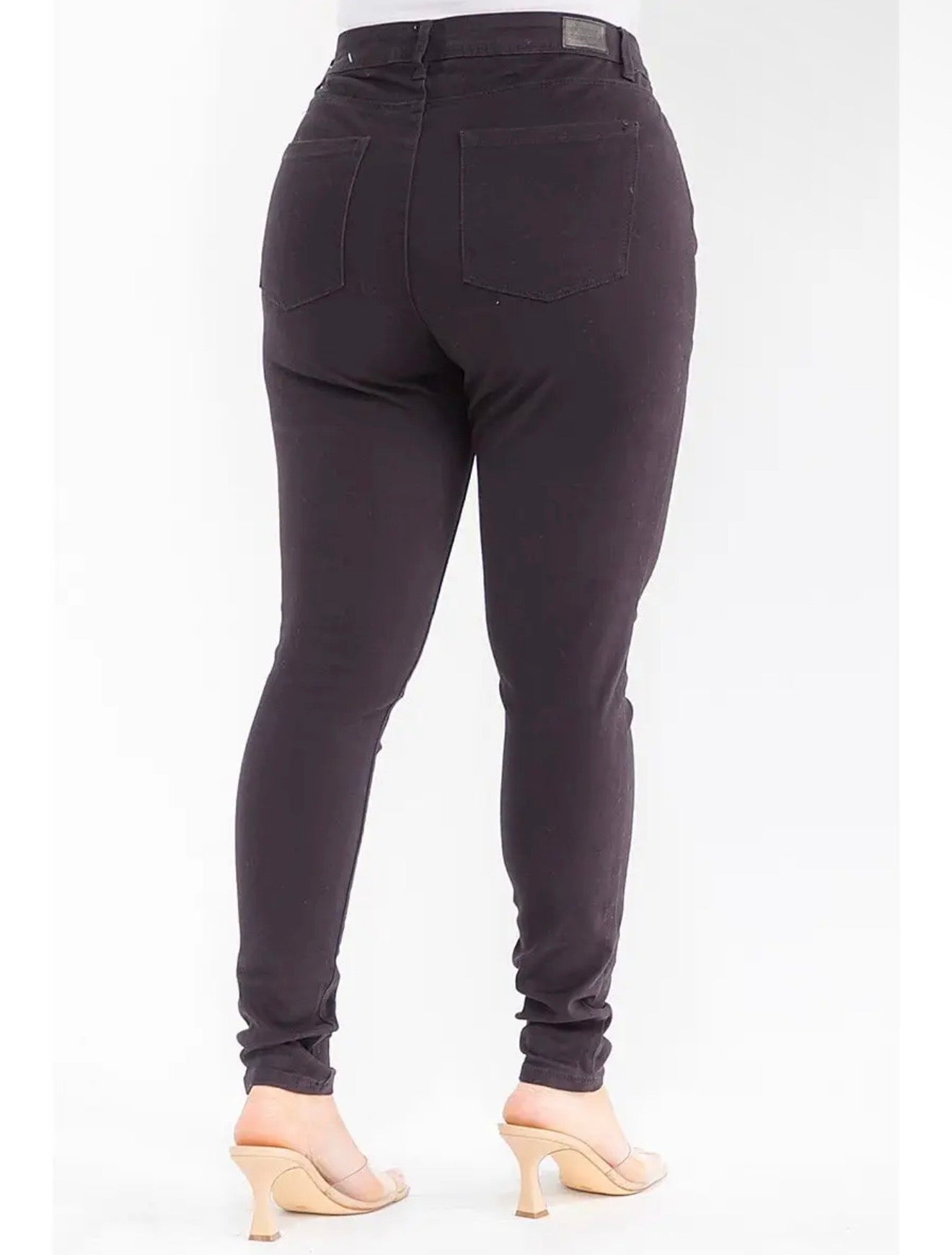 Plus size skinny denim pants