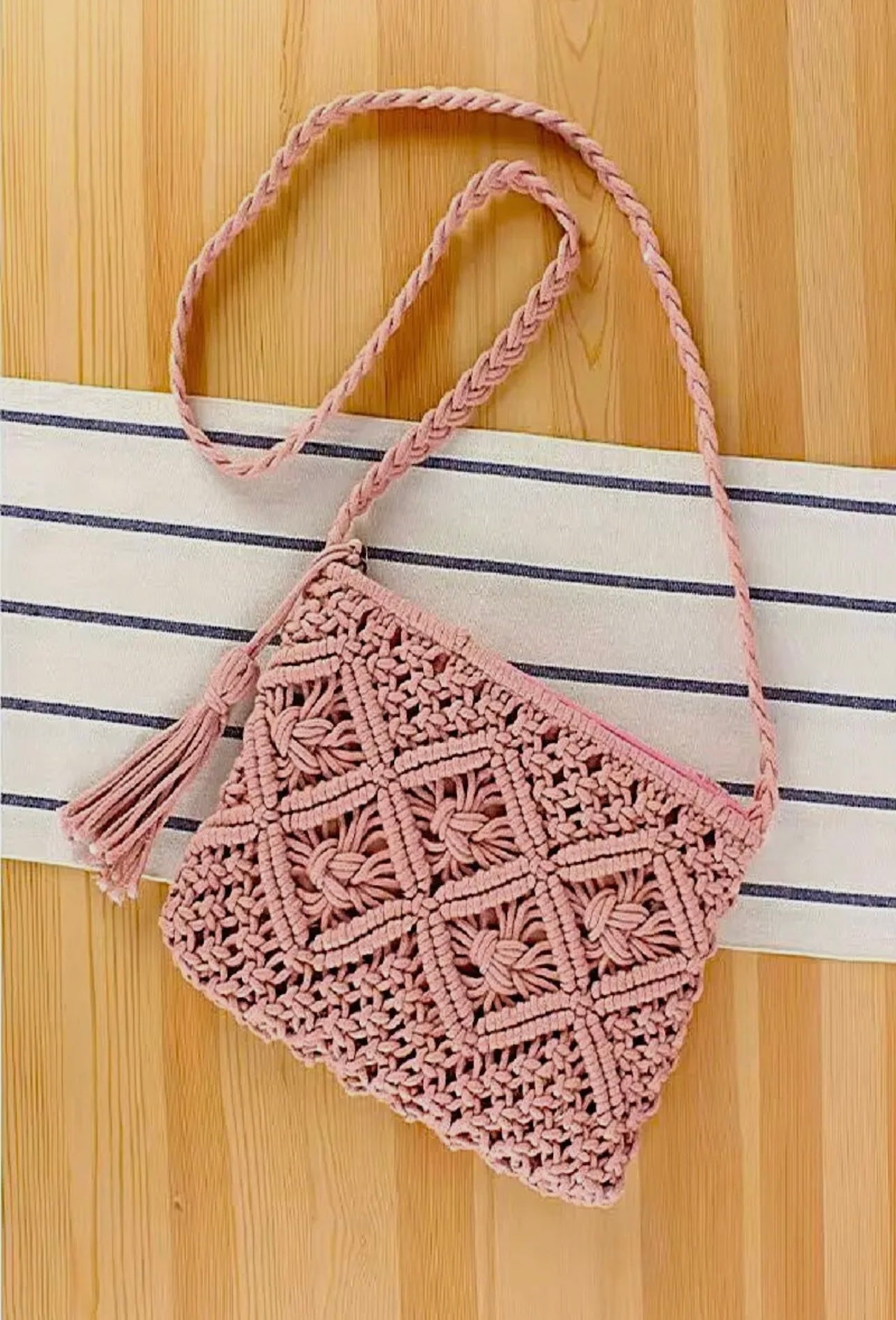 Bohemian tassel crochet shoulder bag