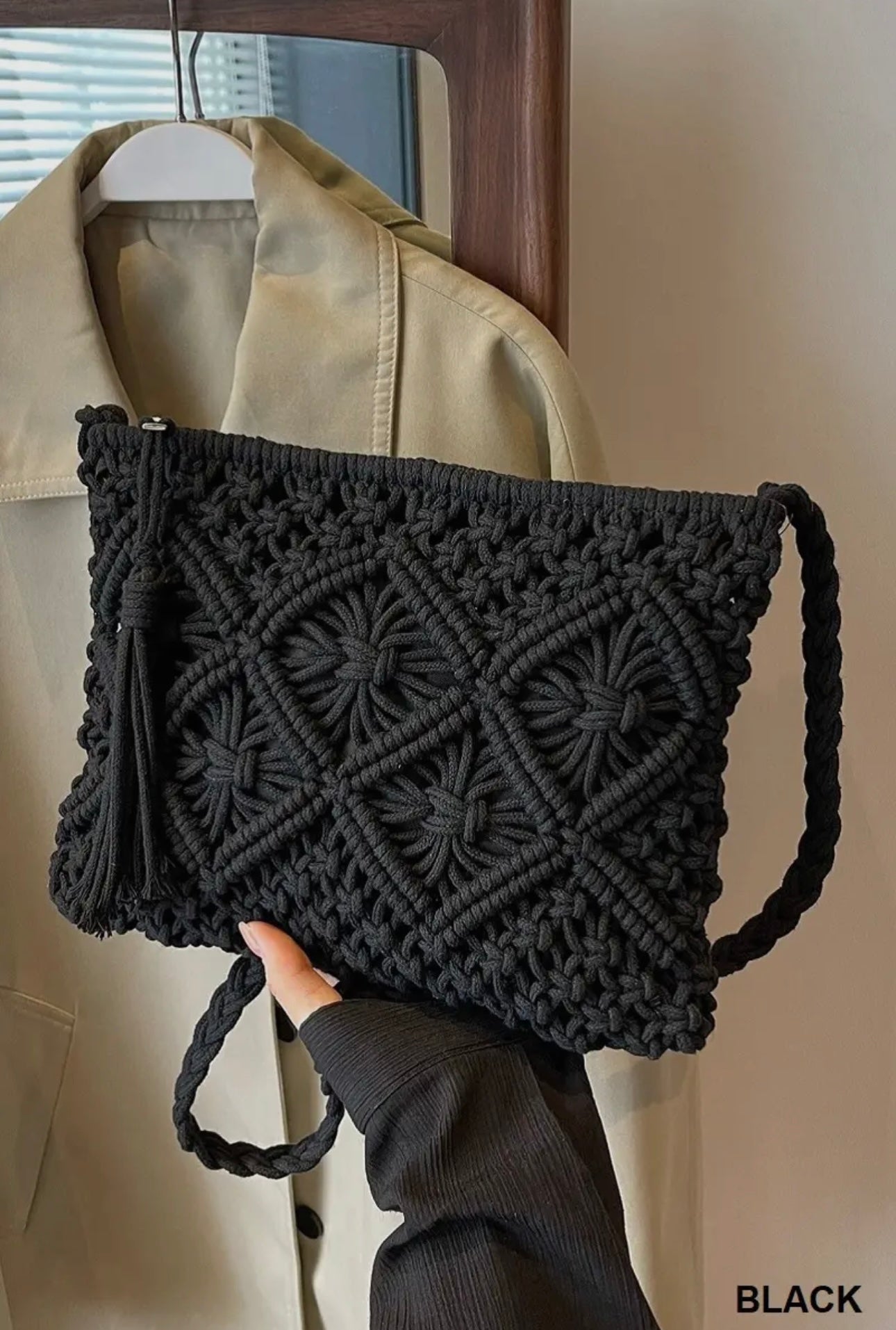 Bohemian tassel crochet shoulder bag
