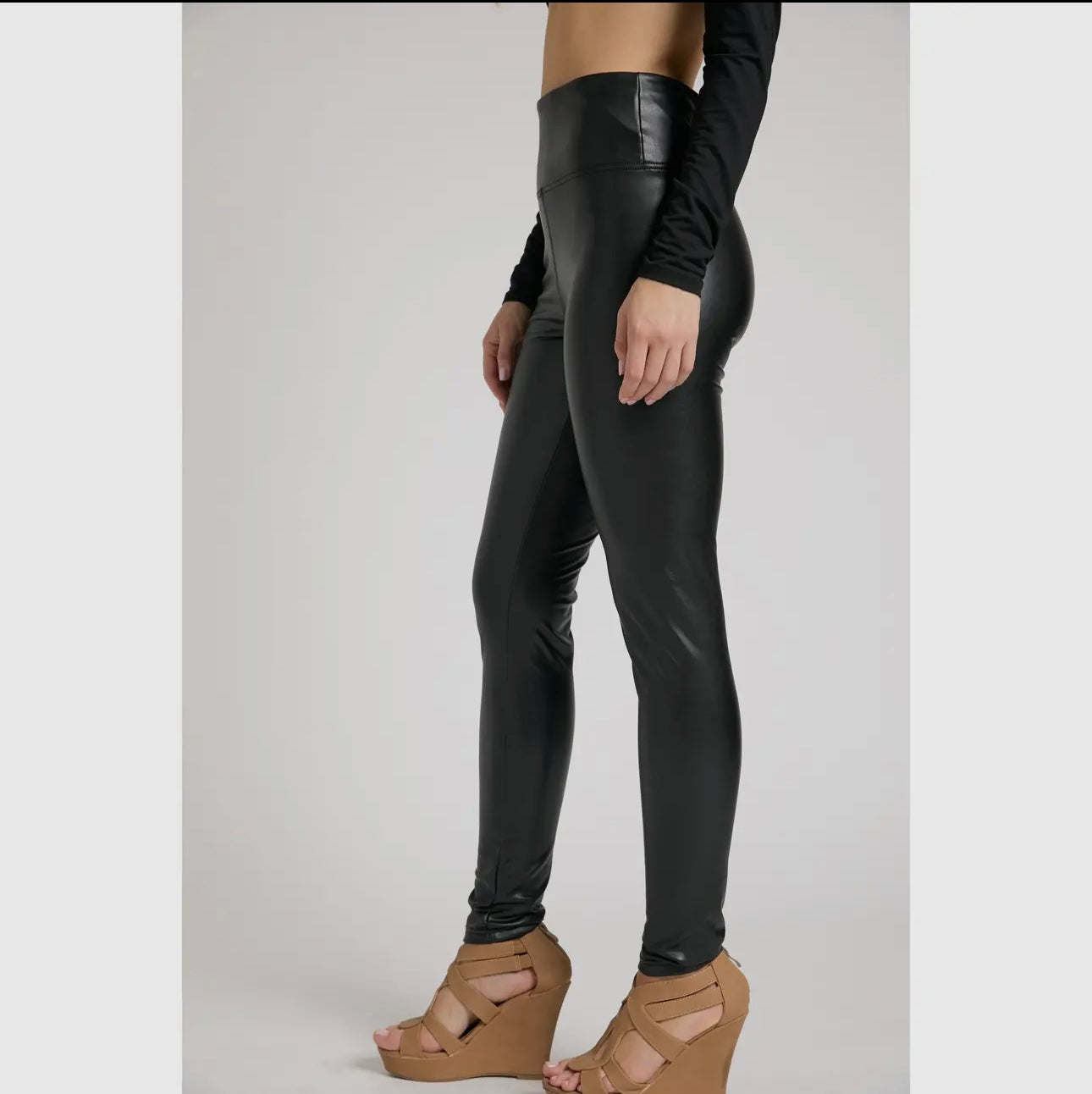 Faux leather legging