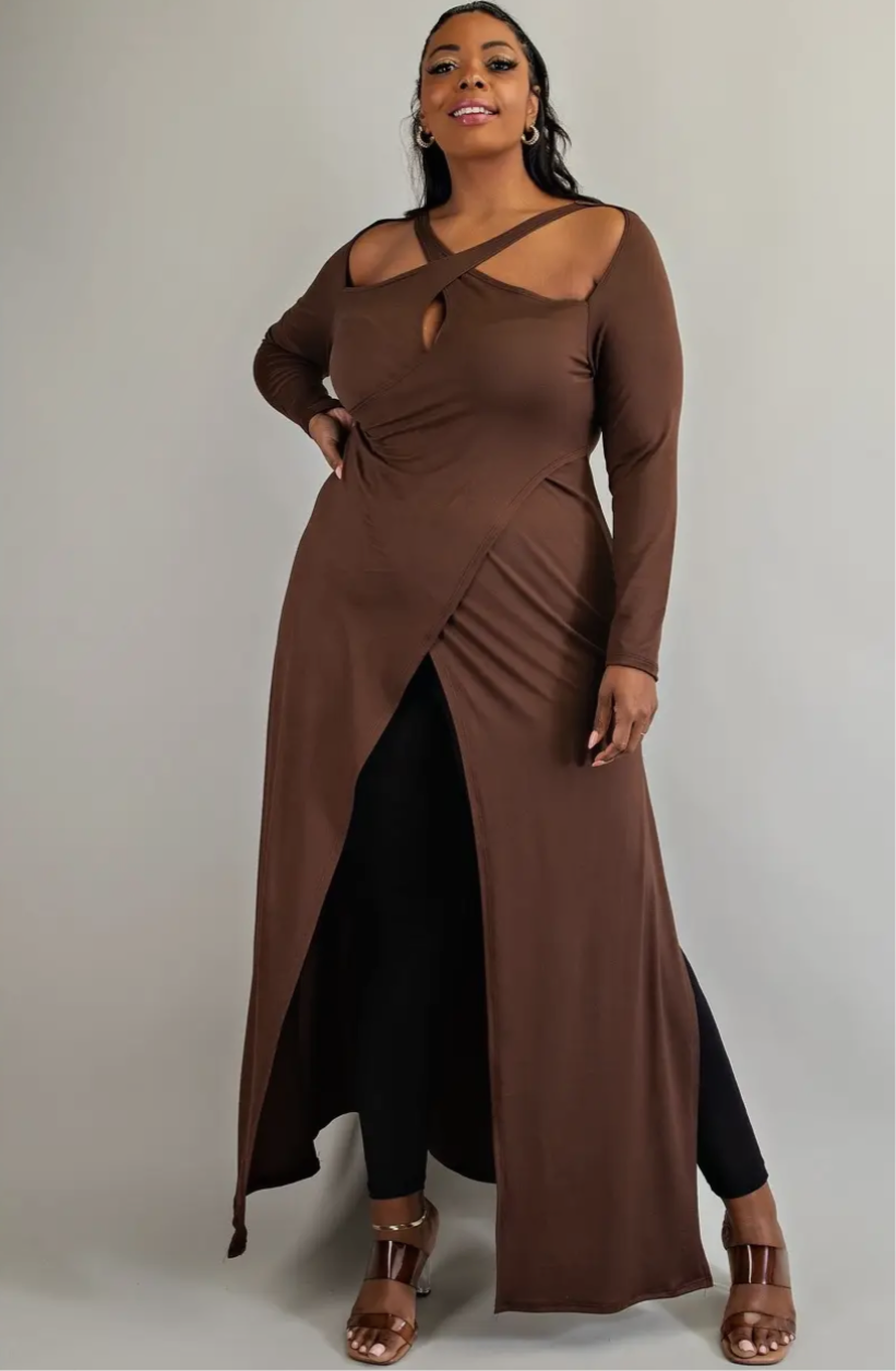 Plus size cross cross cut out key hole long sleeve maxi top